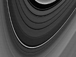 NASA – Cassini Sees Saturn Rings Oscillate Like Mini-Galaxy